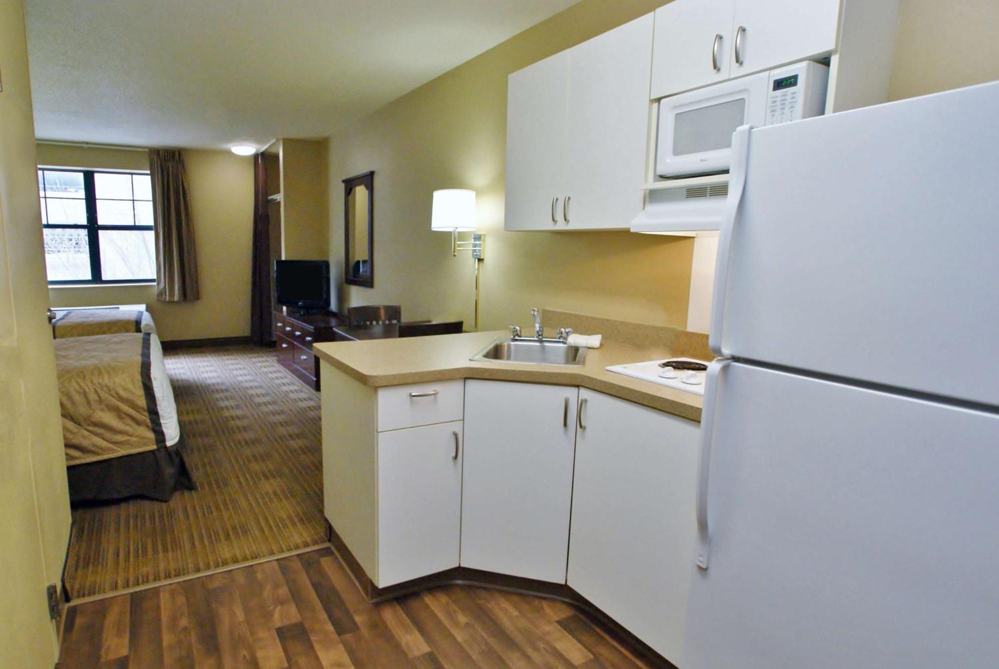 Extended Stay America Suites - Chicago - Vernon Hills - Lake Forest Exterior photo